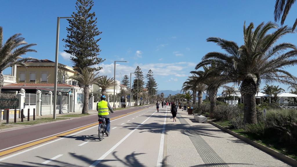 ### Sulla Al Poetto ### * Cagliari